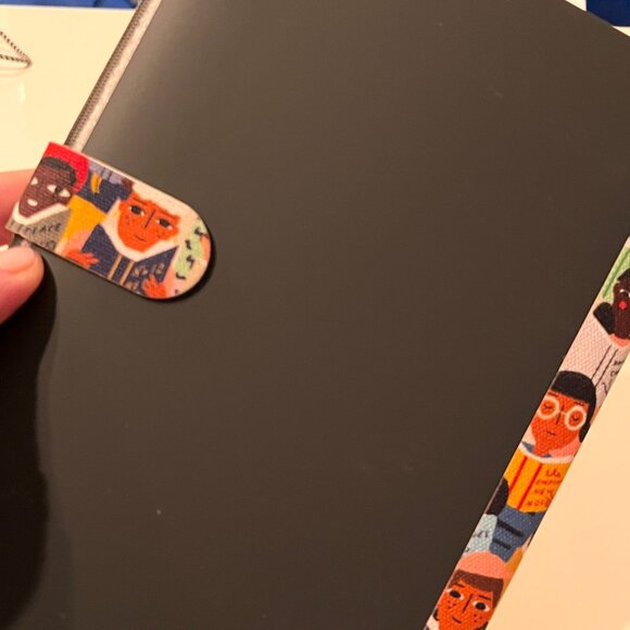 Barnes & Noble Nook GlowLight Plus Cover with Tab Book Club Design (k/x) NEW - Picture 13 of 14